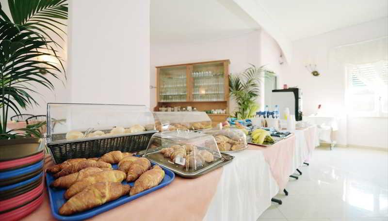 Hotel Riviera 3*
