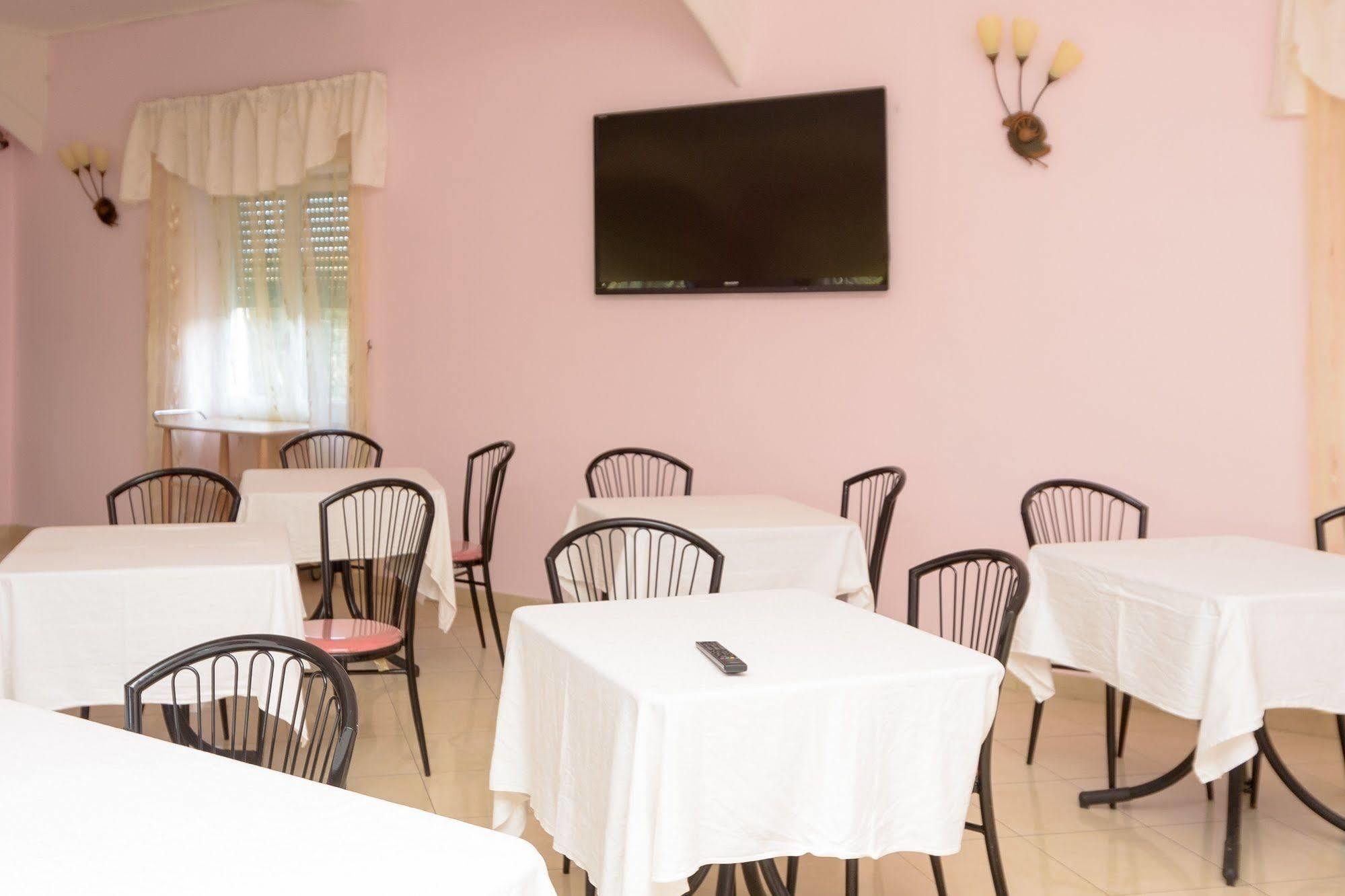 Riviera Hotel 3*